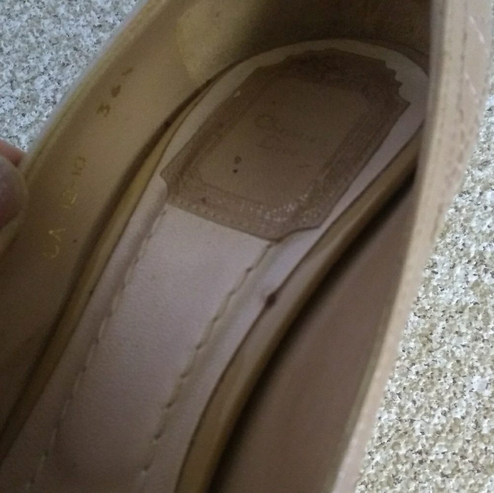 Dior Nude Quilted Leather Peep Toe Pump - Picture 6 of 6